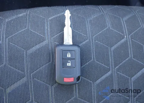 2021 Mitsubishi Outlander Sport 2.0 Be 2Wd/2.0 Es 2Wd/2.0 Le 2Wd/2.0 S 2Wd z USA, uszkodzony, nr VIN JA4APUAU5MU036557